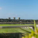 Nyaraló Beachfront In Esposende