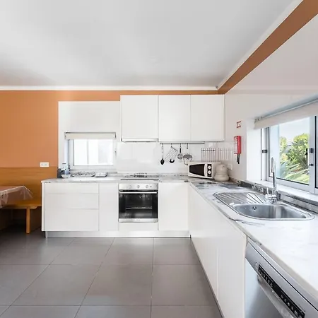 Сasa de vacaciones Beachfront In *